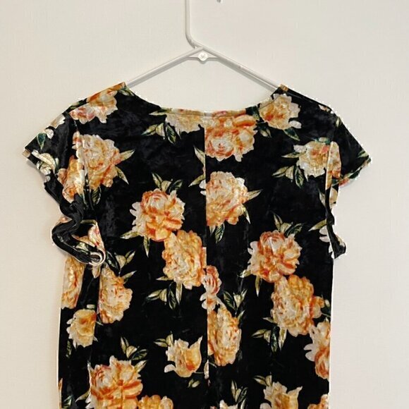 A.N.A Velvet Ruffle Tee Black Orange Floral Velour Short Flutter Sleeve Blouse L - Picture 9 of 10